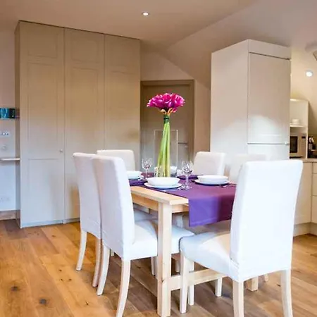 Famixdom Sienkiewicza Centrum *